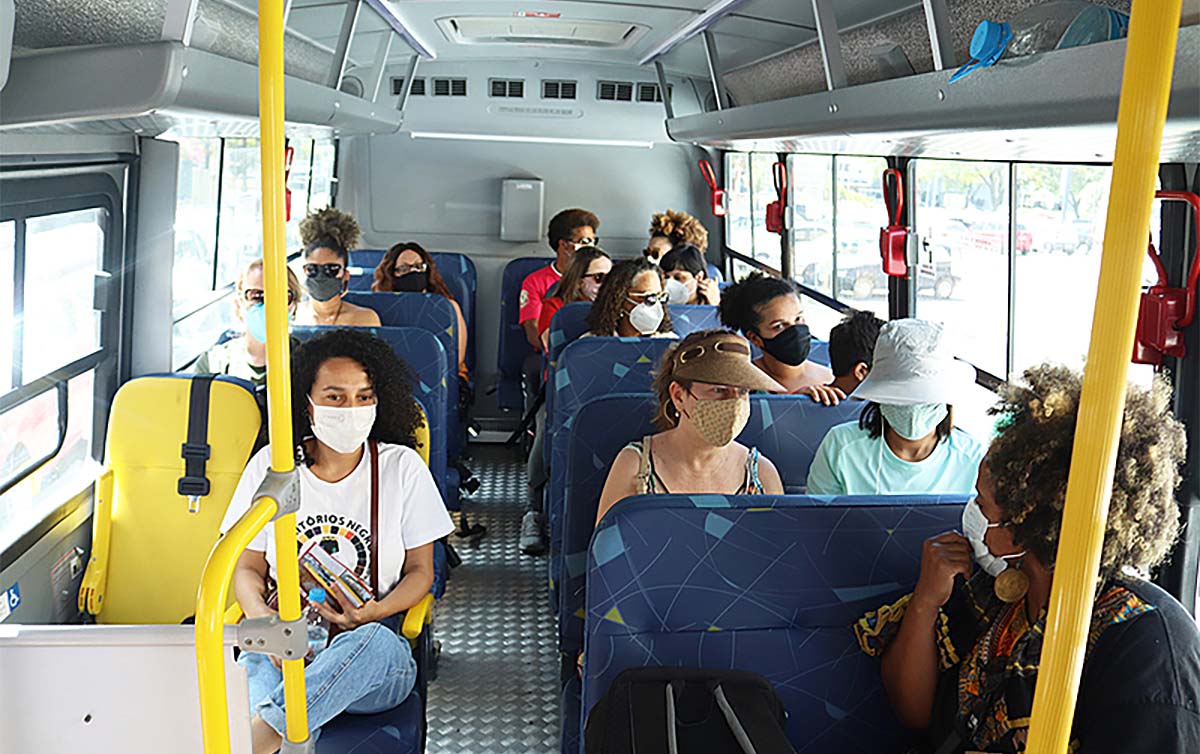 Governo e prefeitura de São Paulo voltam a exigir uso de máscara no transporte público